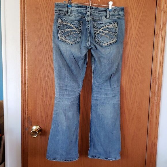 Silver Distressed Twisted Bootcut Jeans 30" x 33" - Picture 2 of 9